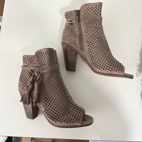 Vince Camuto Kamey Tan Taupe Suede Laser Cut Open Toe Tie Tassel Zip Booties 5.5 - Picture 4 of 12